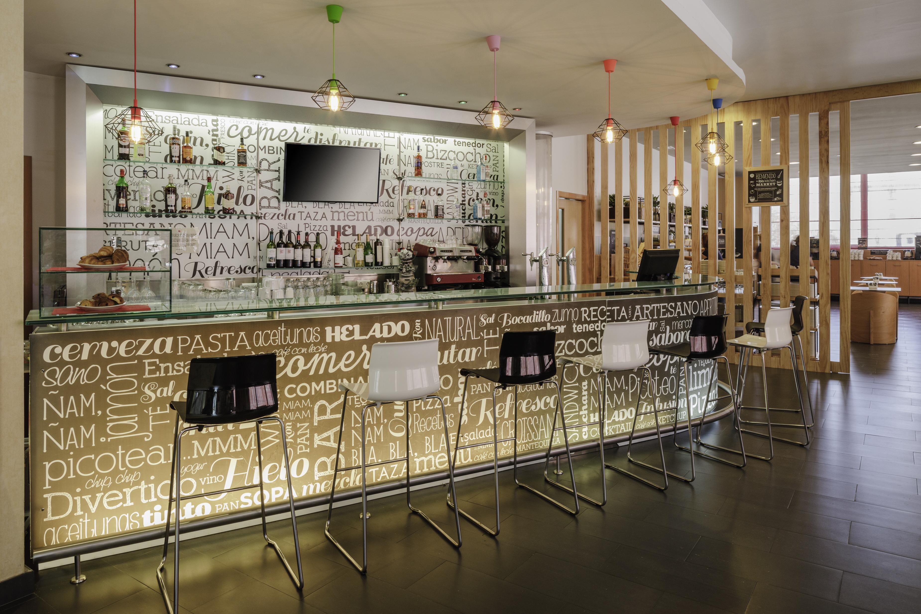 Ibis Malaga Centro Ciudad Hotell Exteriör bild