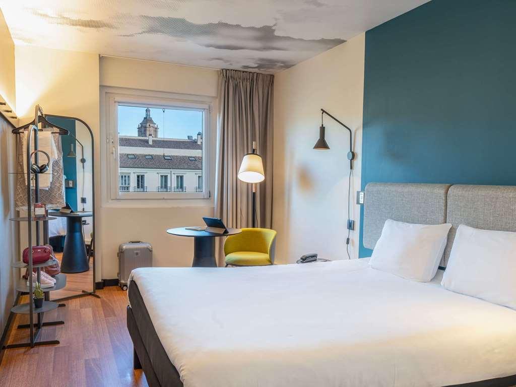 Ibis Malaga Centro Ciudad Hotell Rum bild