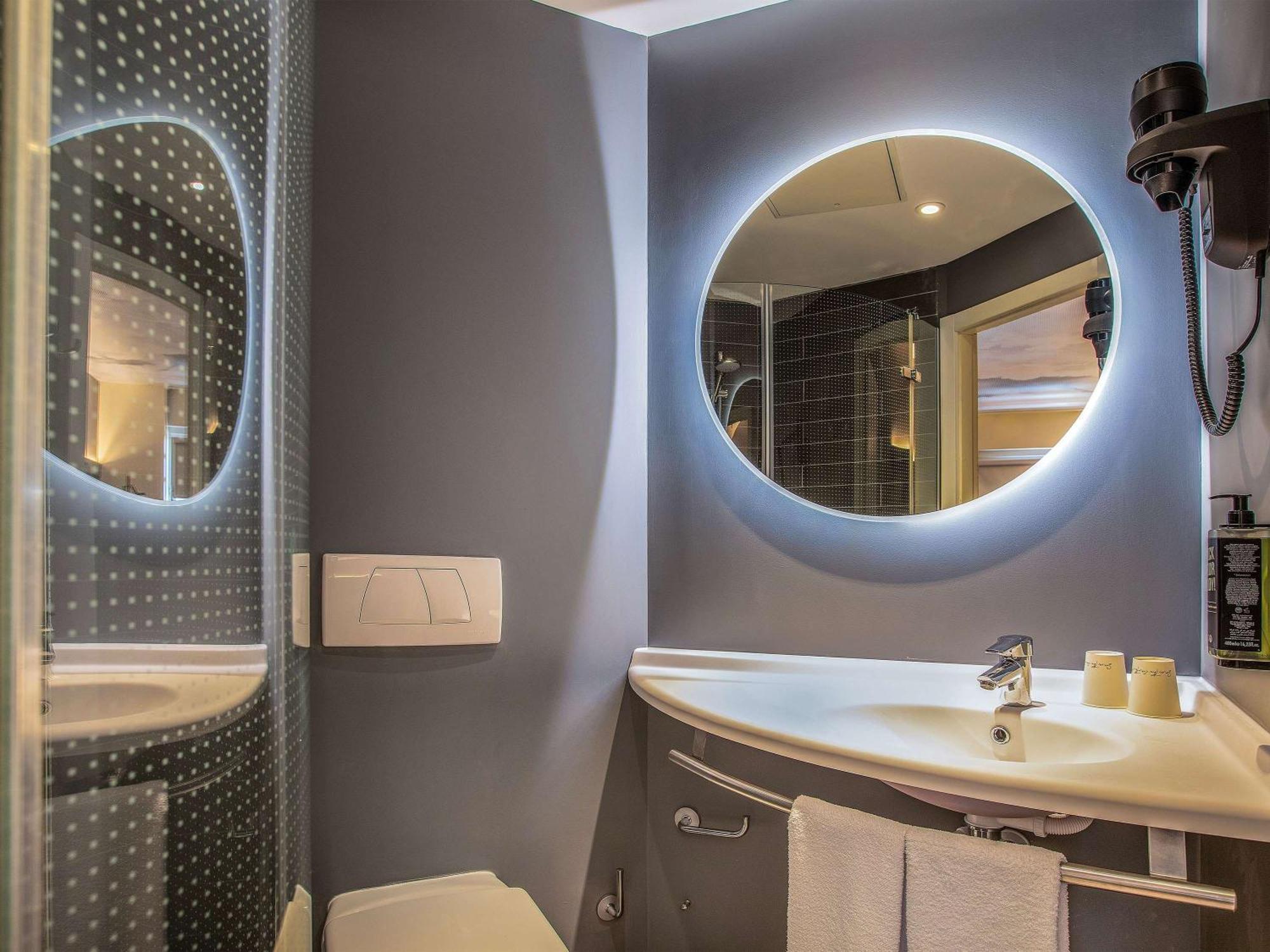 Ibis Malaga Centro Ciudad Hotell Exteriör bild